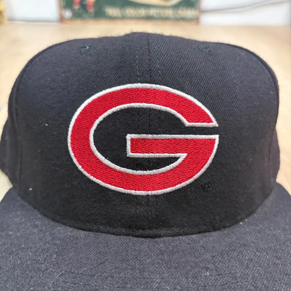 Vintage Georgia Bulldogs Baseball Fitted Hat Black Red TPX Size 7 1/2 Cap